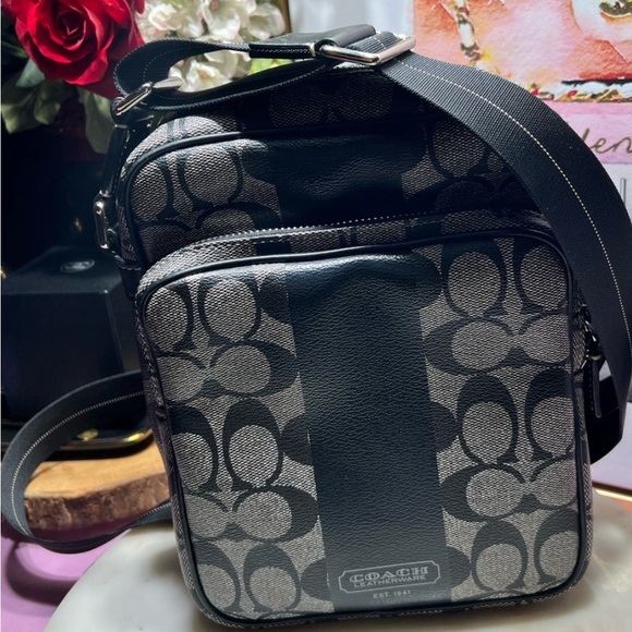 Coach Black and Gray Men's Bag GUC - Picture 3 of 14